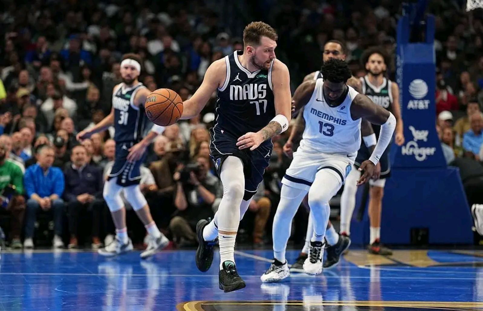 灰熊横扫鹈鹕，布伦森统治全场