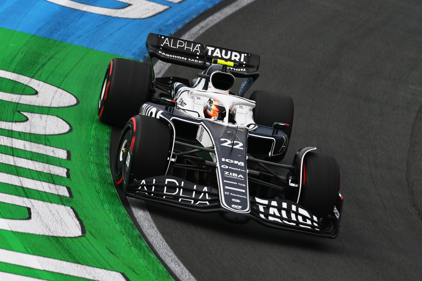 红牛车队翻盘索伯车队，拉塞尔状态火热